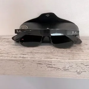 NWOT New Wayfarer Ray-Ban Tortoise Sunglasses with Case and Cloth - Unisex Ray-Ban | Accessories | Nwot New Wayfarer Rayban Tortoise  main image 2